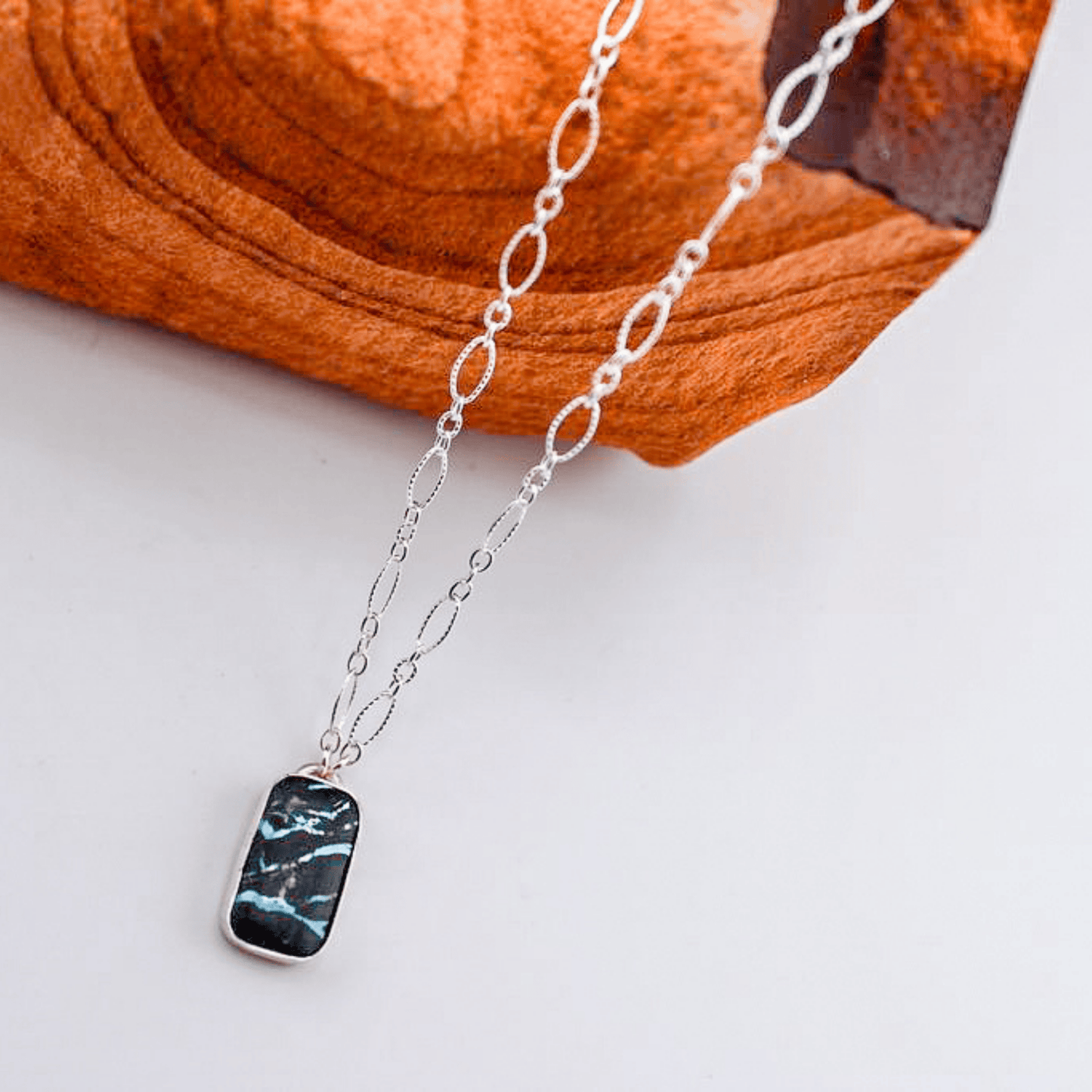 Flint Ridge – Black Jack Necklace