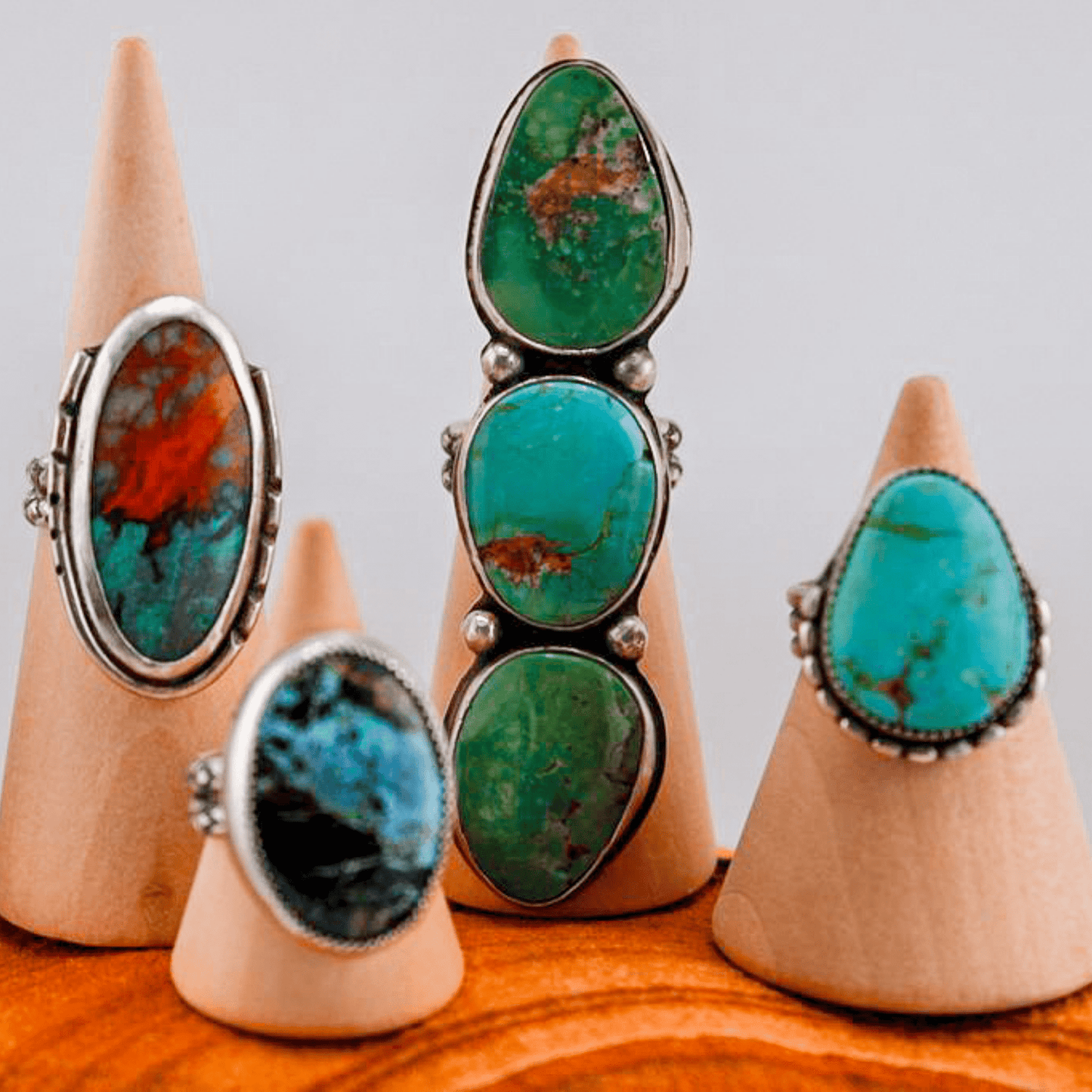 Desert Tide - Black Jack Oval Statement