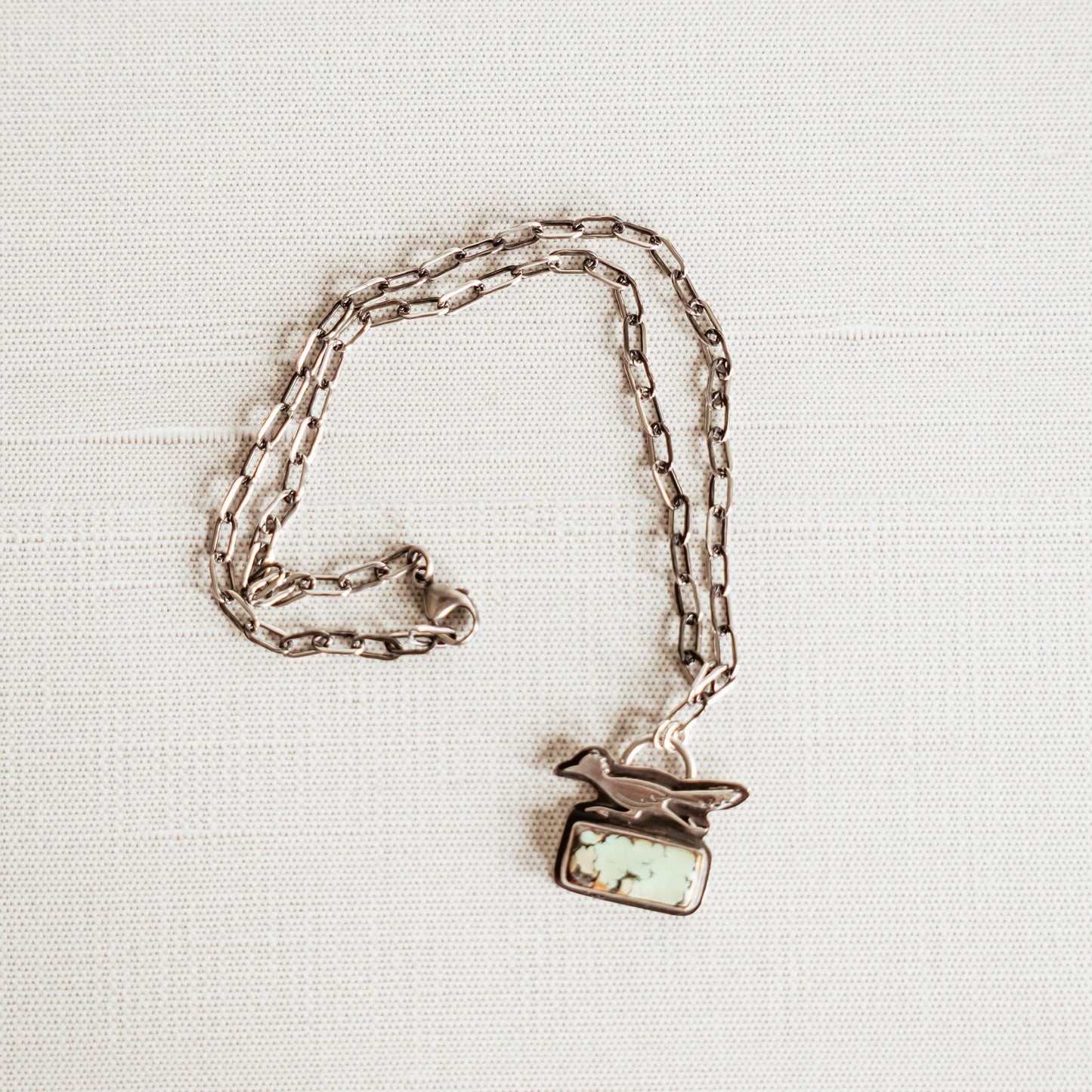 Dust Runner Bar Necklace