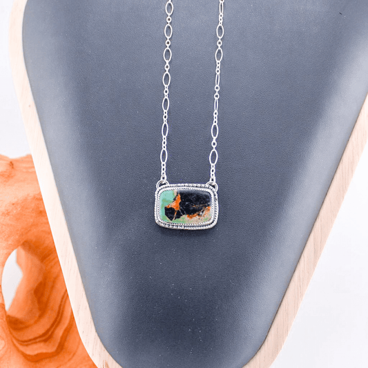 Red Dirt Glow - Black Jack Necklace