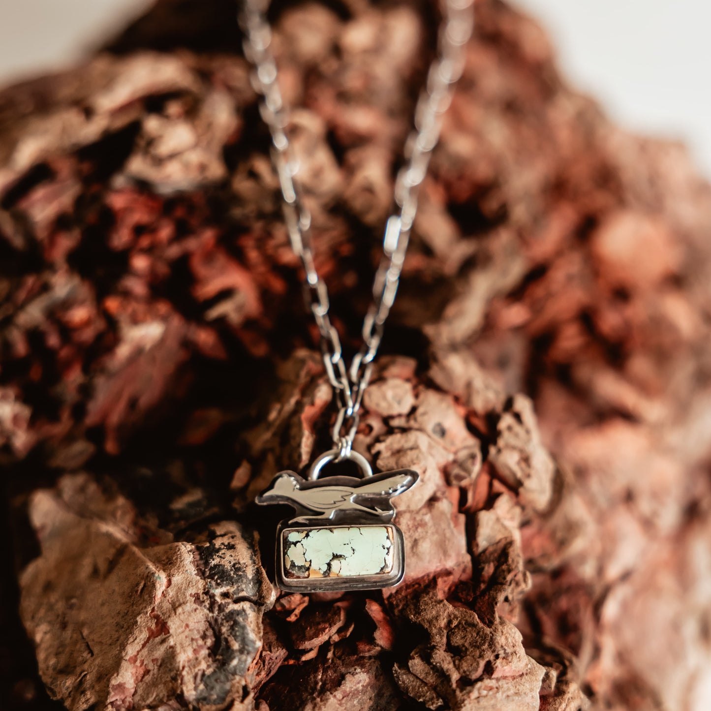 Dust Runner Bar Necklace