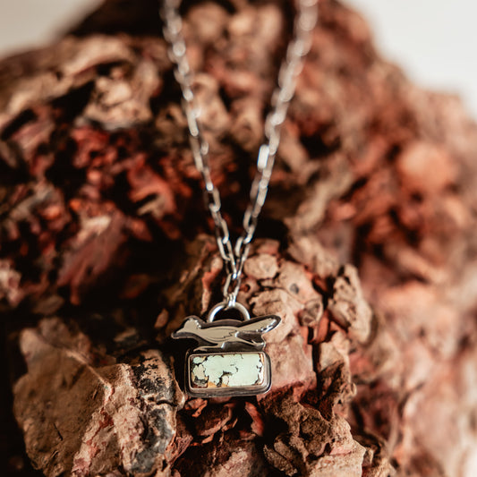 Dust Runner Bar Necklace